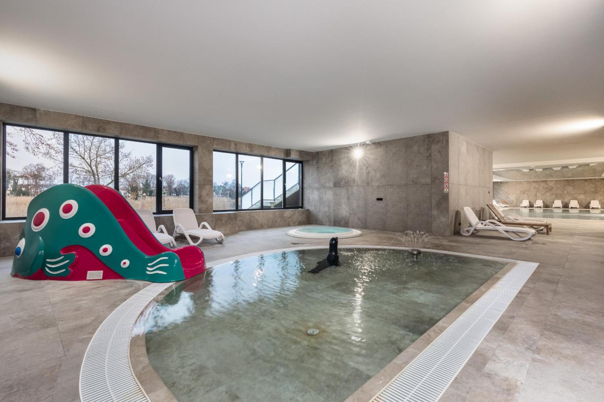 Dziwnow Luxurious Apartment No1 By The River By Renters Prestige Exterior photo