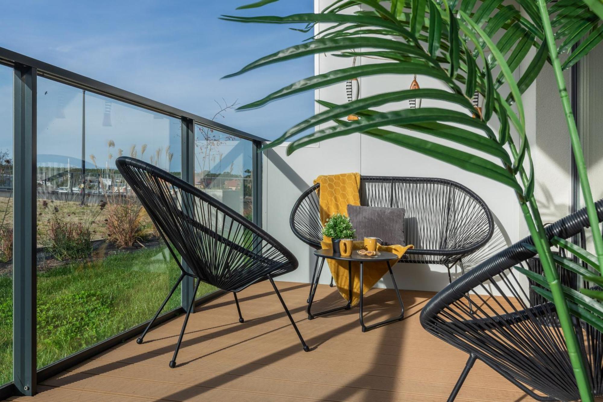 Dziwnow Luxurious Apartment No1 By The River By Renters Prestige Exterior photo